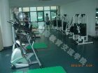 韩国大学宿舍区的免费健身房