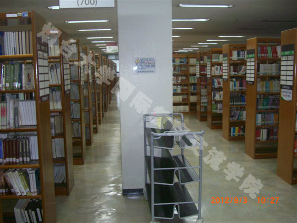 韩国大学图书馆